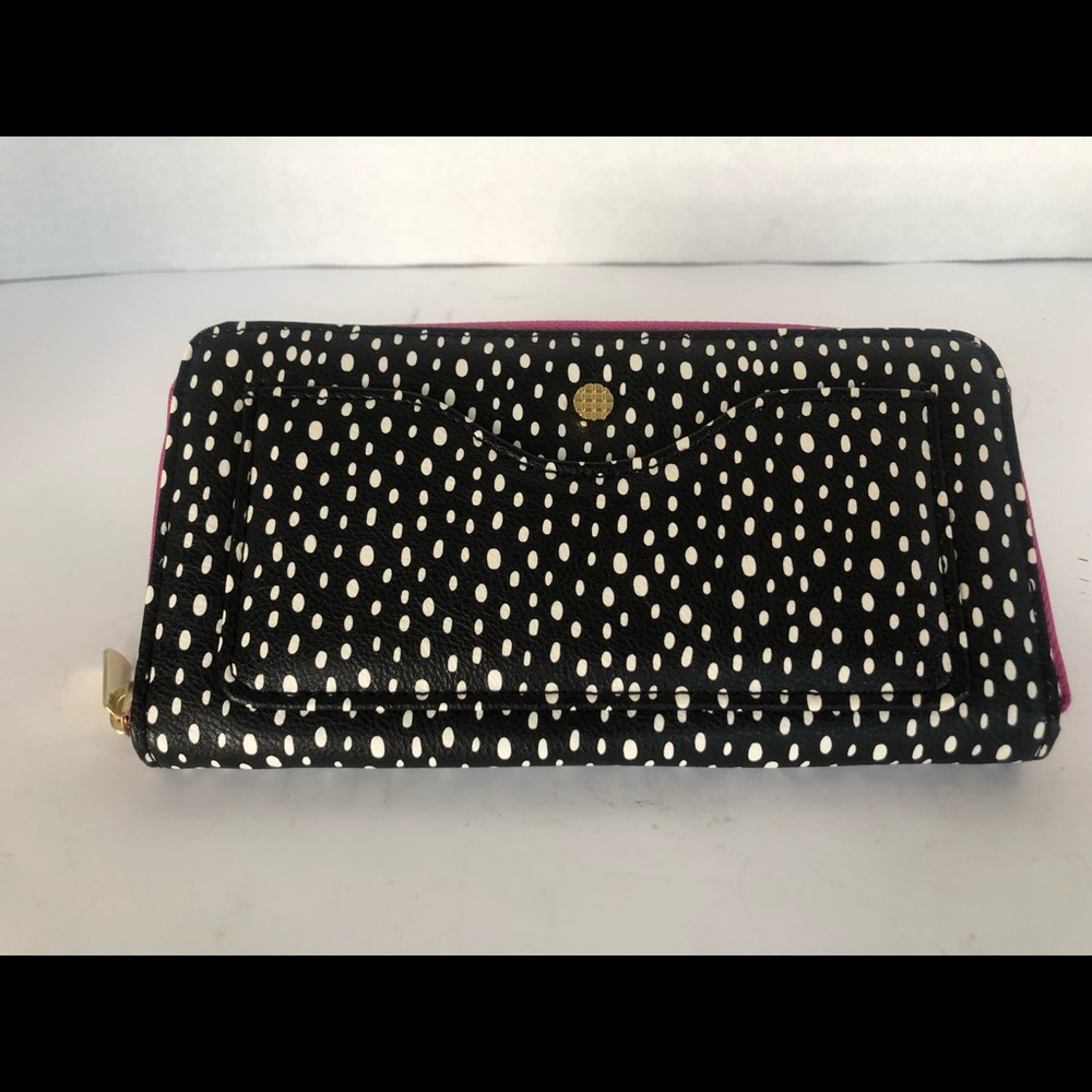 Zip-around wallet